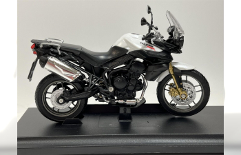 TRIUMPH Tiger 800 (2010), Black White