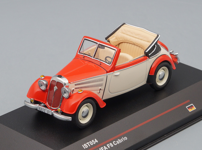 IFA F8 Cabrio 1953, red / white