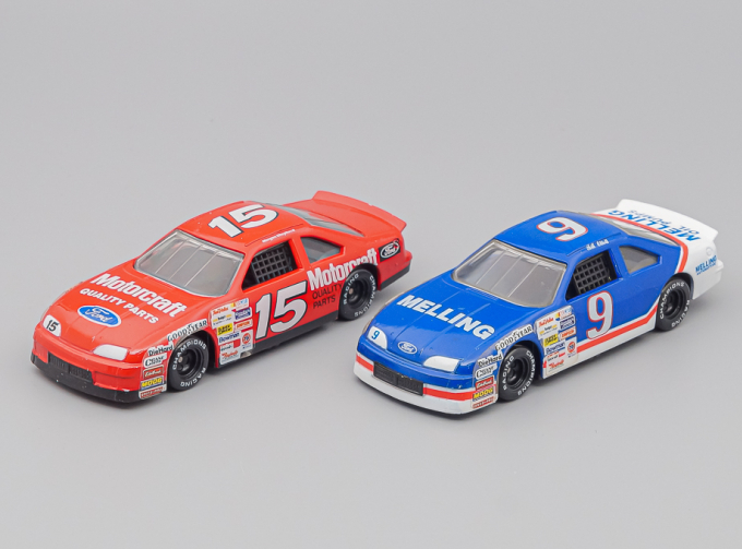 FORD Thunderbird Racing Champions Nascar Limited Edition Set (1991)