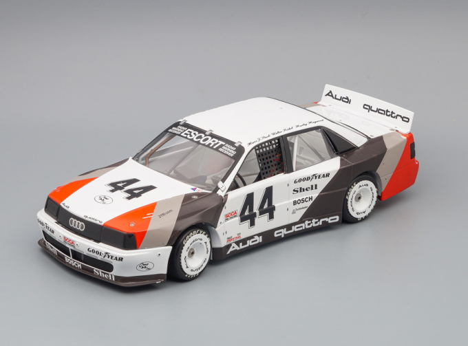 AUDI 200 Quattro #44, white