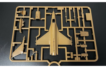 Сборная модель американский многофункциональный лёгкий истребитель F-16