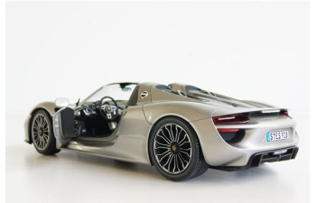 PORSCHE 918 Spyder (2013), silver metallic