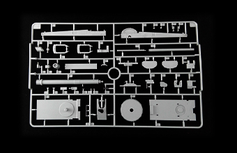 Сборная модель German 88mm L71 Flak41 Anti-Aircraft Gun w/Sd.Ah.202 Trailer