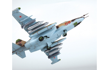 Сборная модель Советский штурмовик Су-25