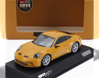 PORSCHE 911 992 S/t Coupe (2024), Yellow