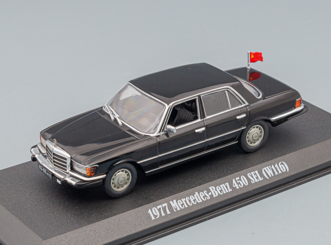 MERCEDES-BENZ 450 SEL (W116) (1977) Black (из к/ф "Рокки IV")