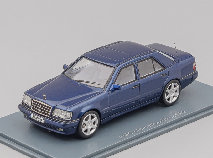 MERCEDES-BENZ AMG E60 W124, blue metallic