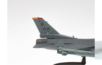 General Dynamics F-16CJ "Fighting Falcon" USAF 35th FS Bird for CO of 5th Air Force, 2005