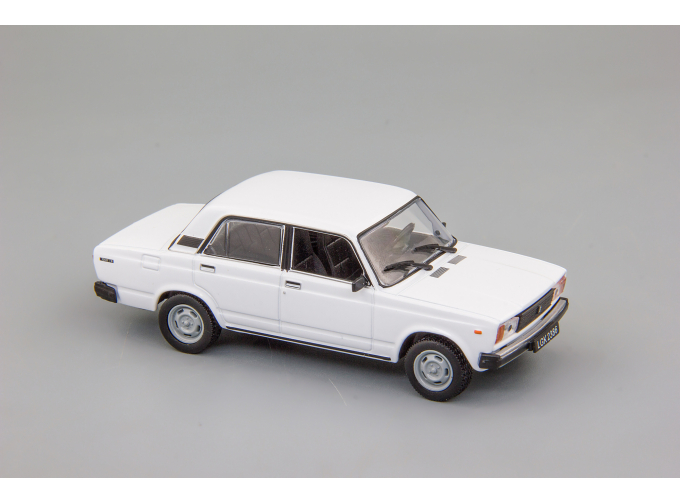 LADA 2105 Kultowe Auta 163, white