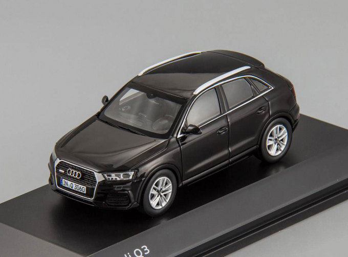 Audi Q3 Facelift 2015 (black)