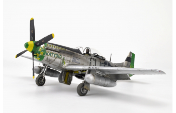 Сборная модель P-51D-10 Mustang Weekend edition
