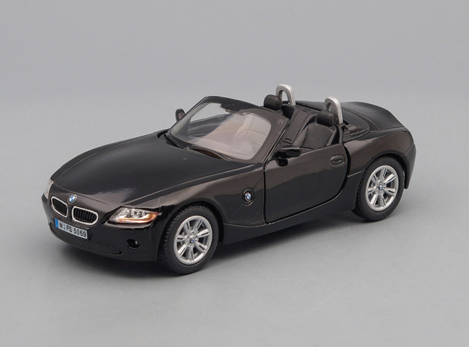 BMW Z4, black