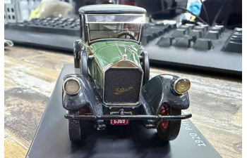 (Уценка!) Pierce Arrow Model 32 7-Seat Limousine - 1920 (green / black)
