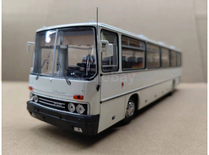 IKARUS 250.58, белоснежный