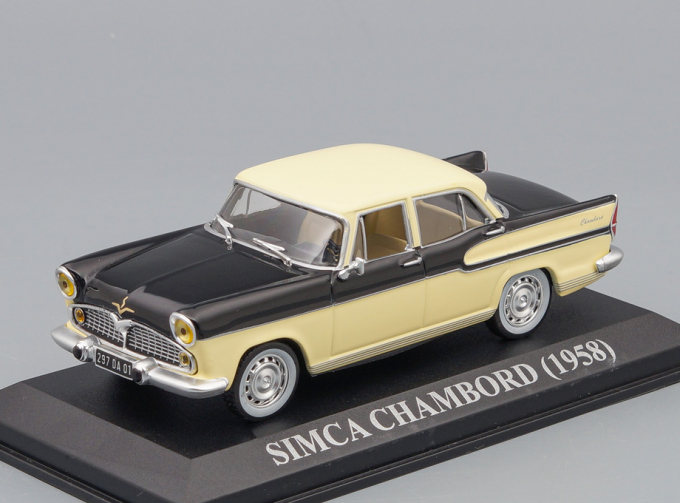 SIMCA Chambord 1958, beige / black