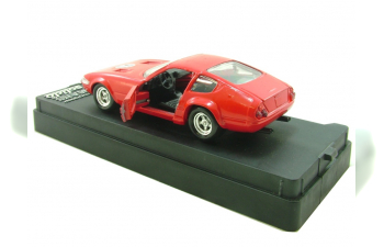 FERRARI 365 GTB4 N71 (1974), серия Retro Le Mans 1:43, красный