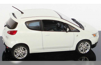 MITSUBISHI Colt VI CZ3 3-dr (facelift 2009), porcelain white