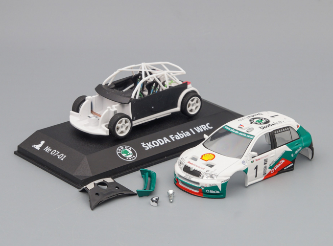 (Уценка!) SKODA Fabia WRC, white