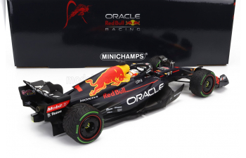 RED BULL F1 Rb18 Team Oracle Red Bull Racing N 1 World Champion Winner Japan Gp With Pit Board (2022) Max Verstappen, Matt Blue Yellow Red