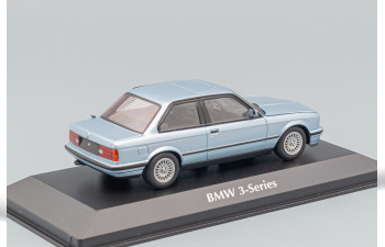 BMW 3er E30 Saloon (1986), lightblue-metallic