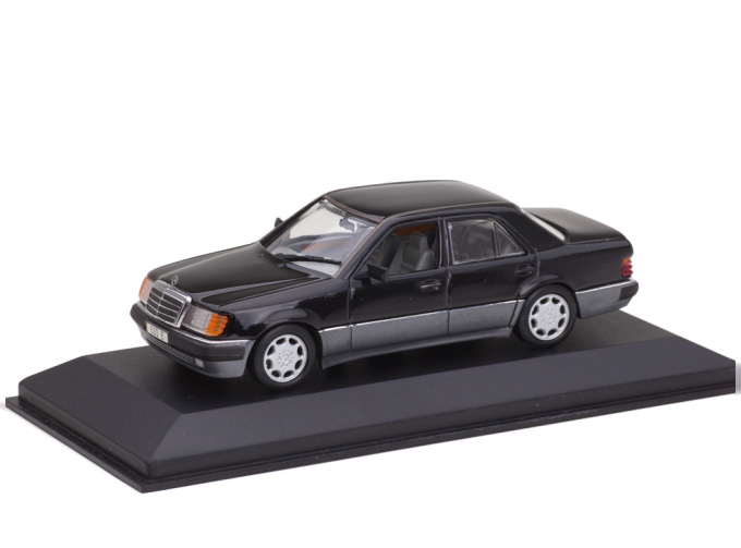 Mercedes-Benz 500E V8 (W124) 1992 Blue Black Metallic, black metallic