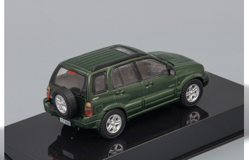 CHEVROLET Tracker (2001), green