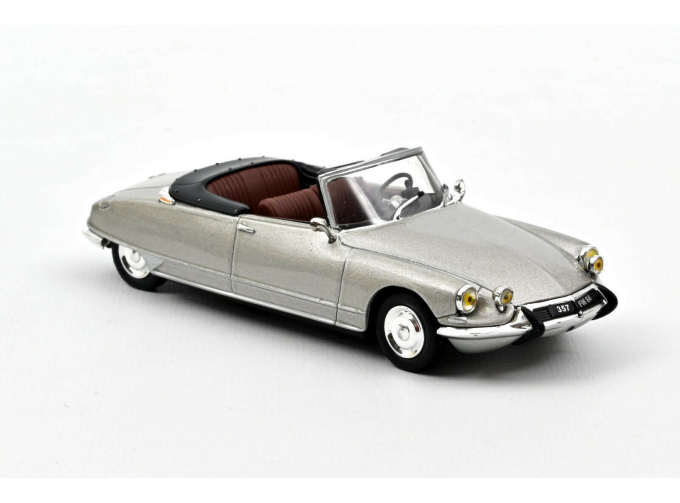 CITROEN DS19 Cabriolet 1965 Pearl Grey