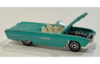 FORD Thunderbird (1963), Chalfonte Blue