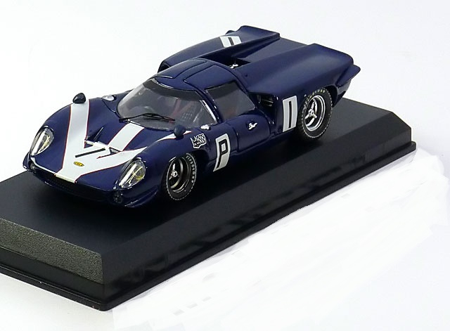 LOLA T70 Coupe №1 Nurburgring (1967) Surtees - Hobbs, Blue White