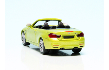 BMW M4 Cabrio (2015), yellow metallic