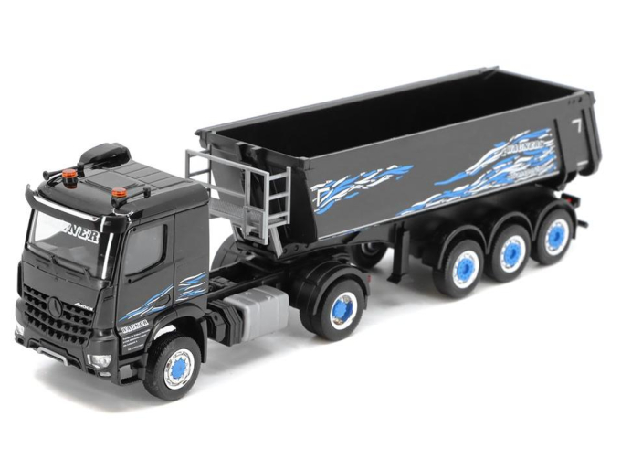 MERCEDES-BENZ Arocs 4x4, black