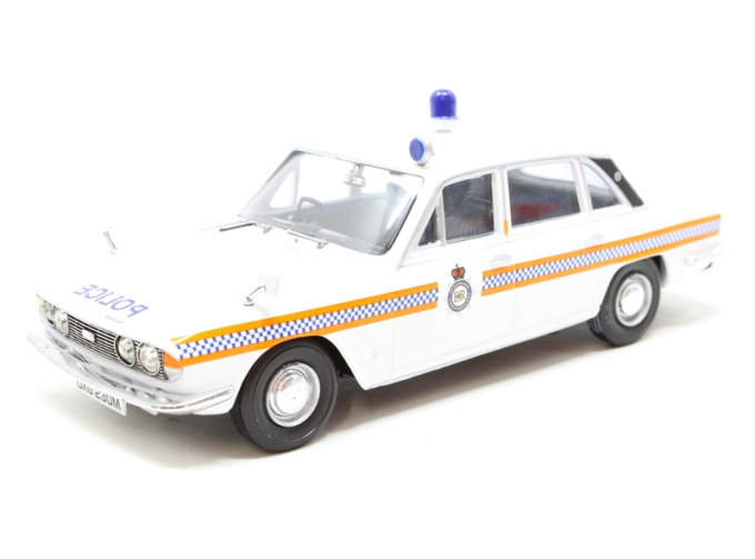 TRIUMPH 2.5 Pi Cleveland Constabulary Traffic Car