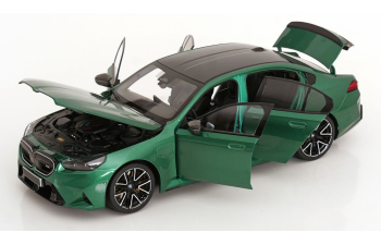 BMW M5 Saloon (2024), green metallic