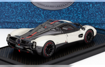 PAGANI Utopia (2022), White Carbon - Bianco Benny Carbonio