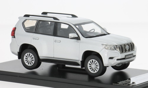 TOYOTA Land Cruiser Prado (2018), silver