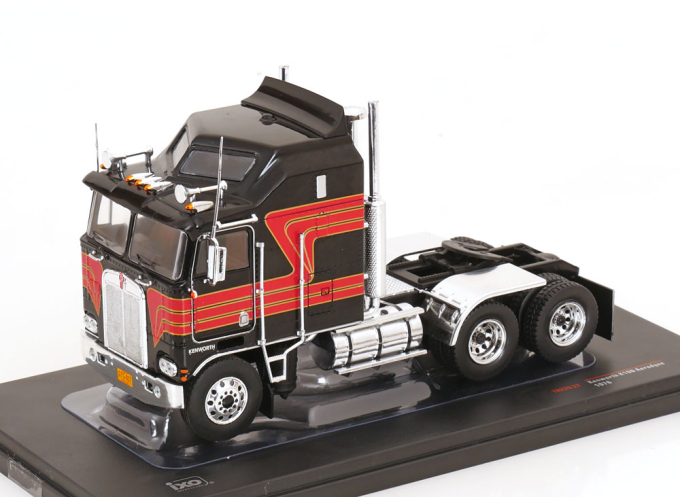KENWORTH K100 Aerodyne Tractor Truck 3-assi (1976), Black Red