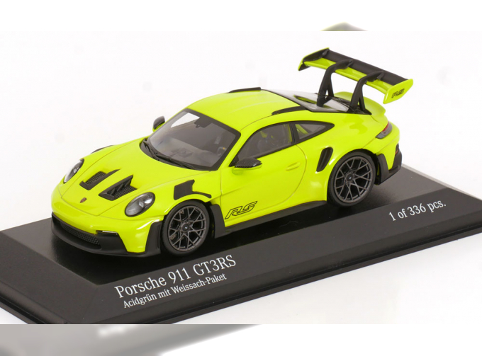 PORSCHE 911 (992) GT3 RS Weissach Package (2023), light green