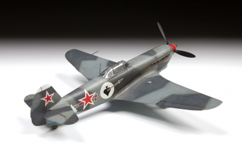 Сборная модель Советский истребитель Як-9Т
