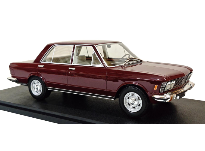 FIAT 130 BERLINA (1969), red