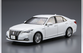 Сборная модель Toyota Crown GRS210/AWS210 RoyalSaloon G '15