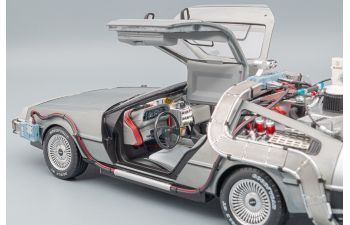 DeLOREAN DMC-12 Time Machine, Back to the Future Ultimate Edition