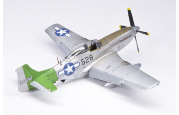 Сборная модель P-51D MUSTANG DUAL COMBO ROYAL CLASS