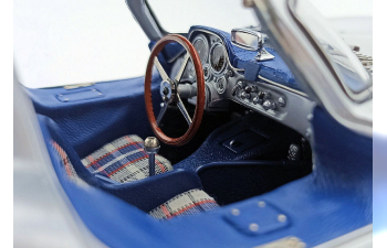 MERCEDES-BENZ 300 SLR Coupé blue interior (1955)