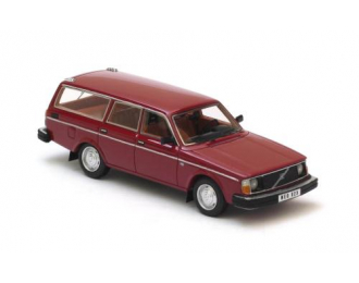 VOLVO 245 1975, Red