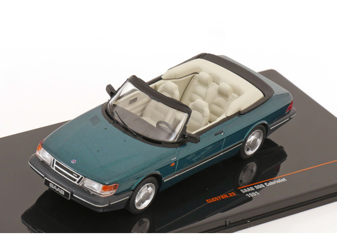 SAAB 900 cabriolet (1991), green