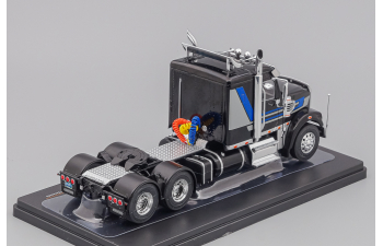 FREIGHTLINER Coronado towing vehicle (2021), black grey blue