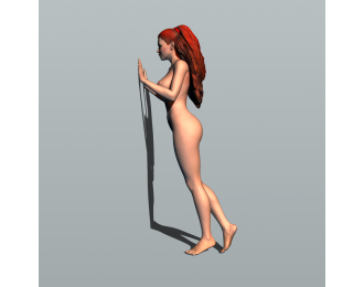 Фигурка Нагота упёрлась в стену, окрашенная