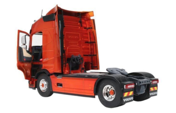 VOLVO FH16 750 Globetrotter XL Tractor Truck 2-assi (2021), red 