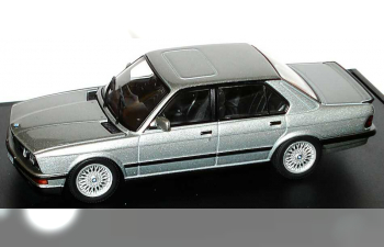 BMW M5 E28 (1981), grau met.