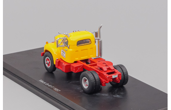 MACK B-61T towing vehicle (1957), yellow / red